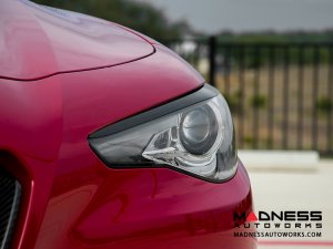 Alfa Romeo Giulia Headlight Trim Kit - Carbon Fiber